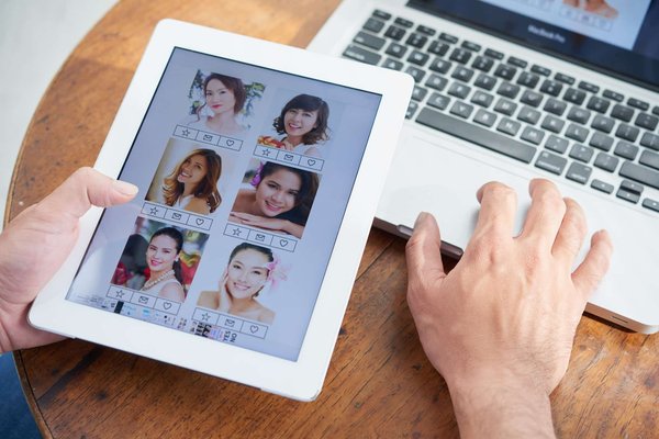 Bumble avis : vaut-il le buzz pour trouver l'amour ?
