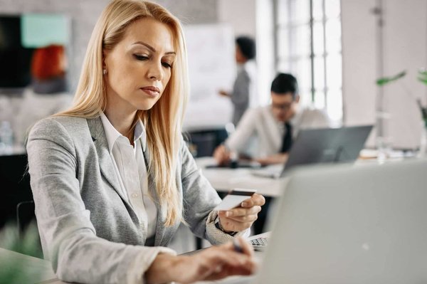 Comment ouvrir un compte banque pro efficacement
