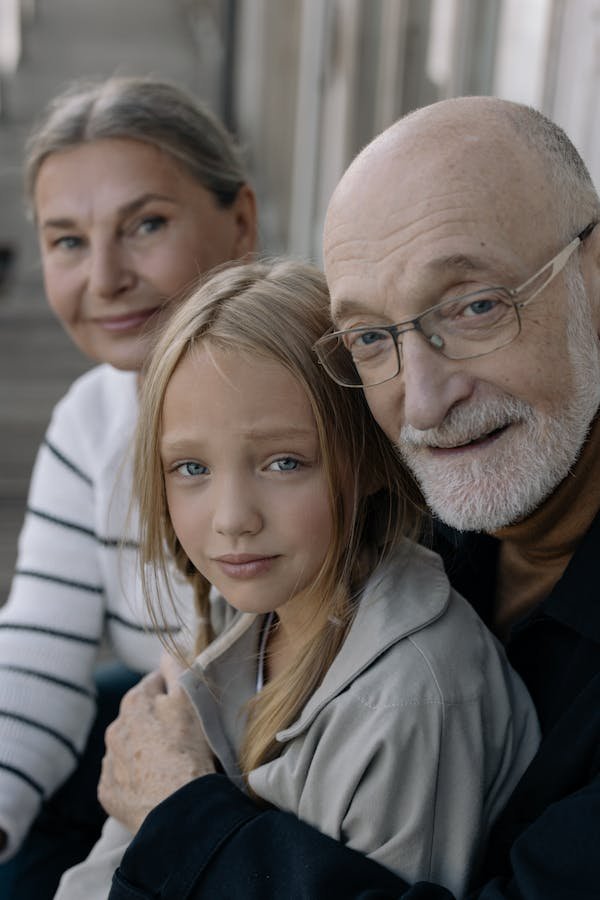 Cadeau pour grands-parents : des kits pour des souvenirs mensuels